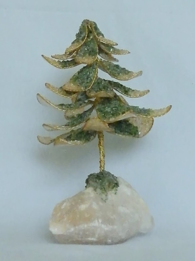 Tannenbaum (± 18 cm) mit Aventurin und Bergkristall